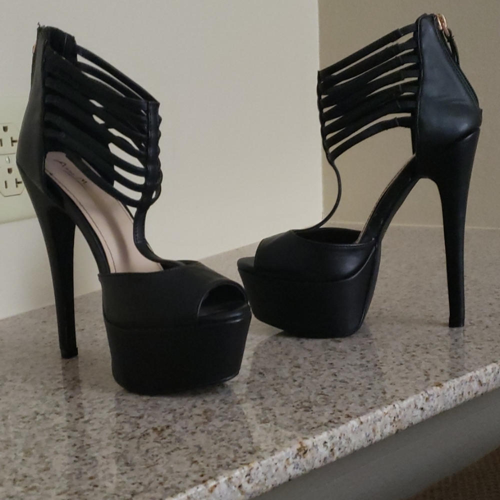 6 1/2 inch platform heels
